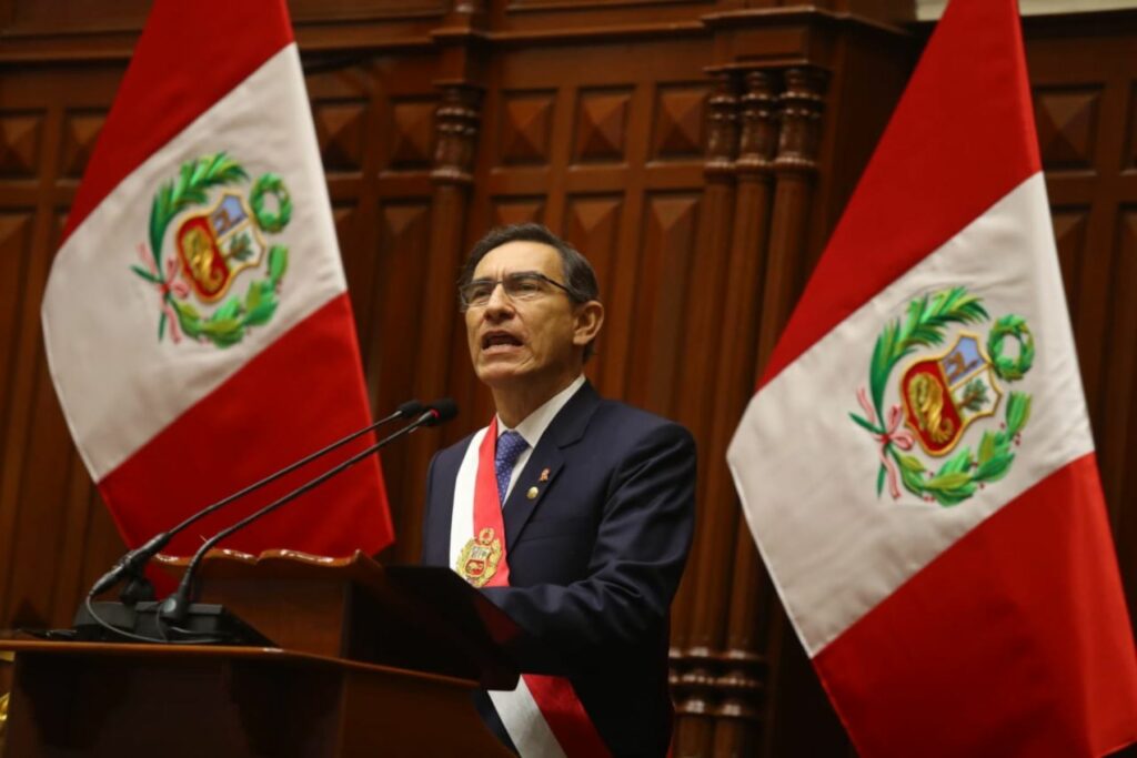 El presidente Vizcarra propone adelantar las elecciones para el 2020